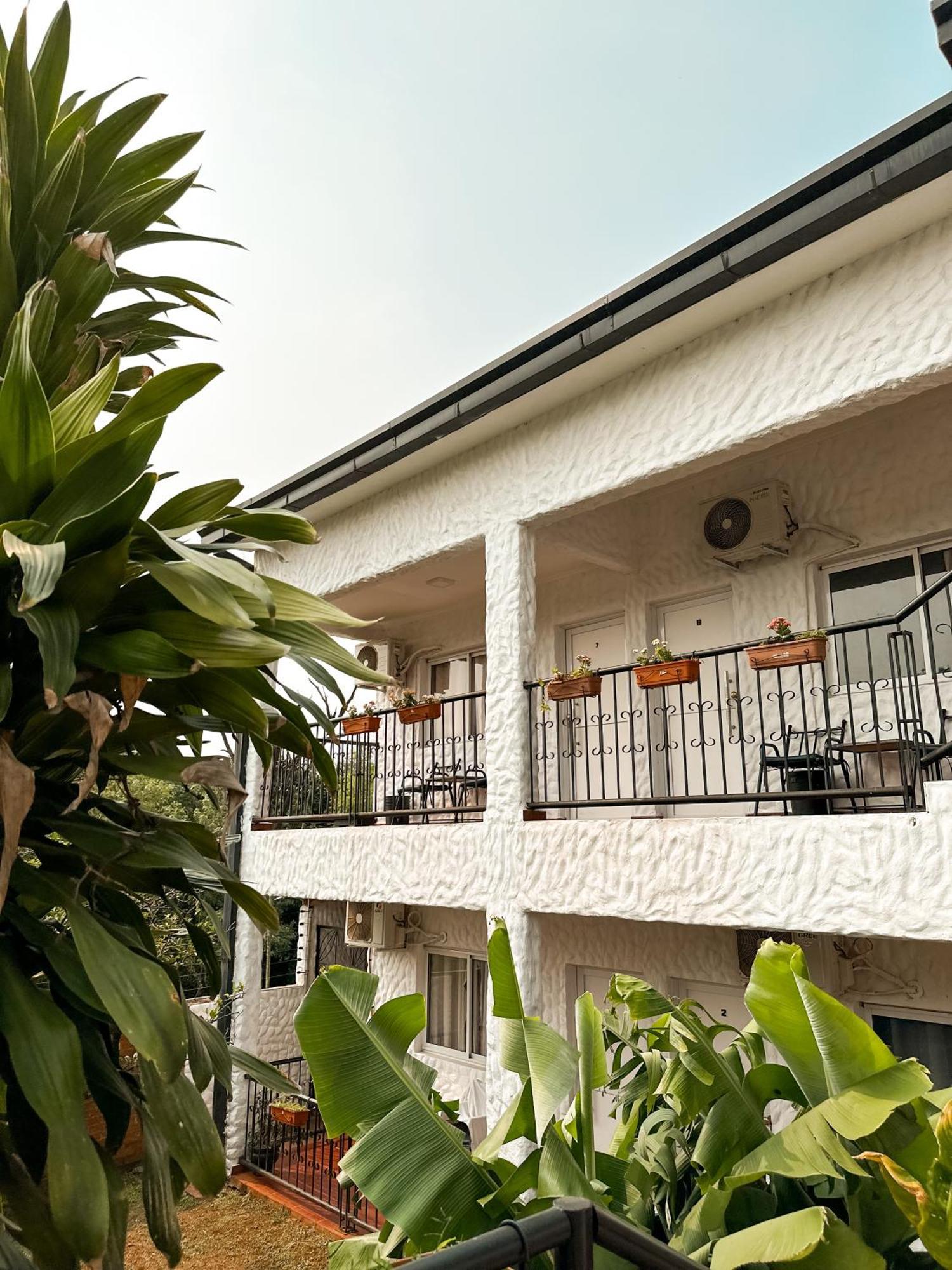 פוארטו איגואסו Mediterraneo Suites מראה חיצוני תמונה